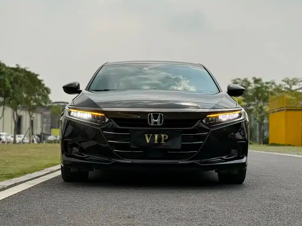 Honda Accord — фото 4