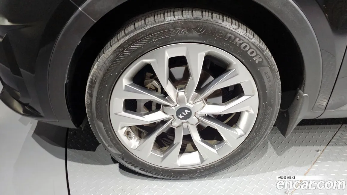 Kia Sorento — фото 7