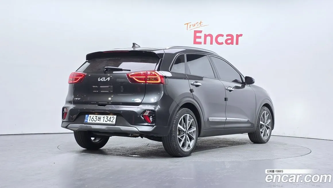 Kia Niro — фото 4