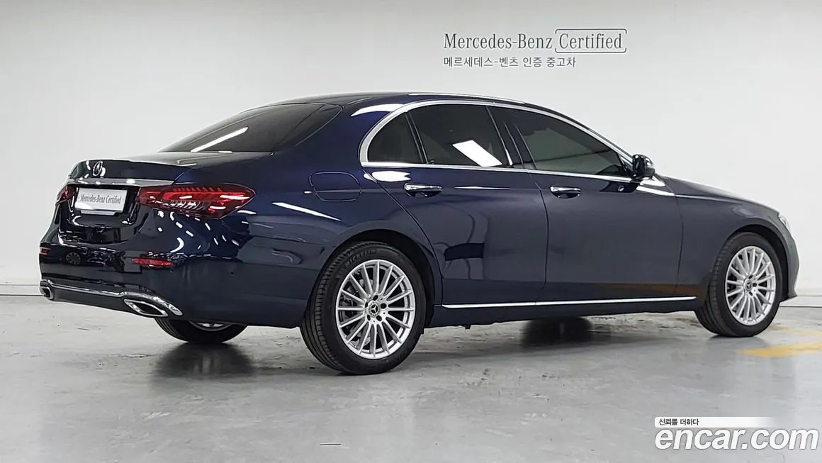 Mercedes-Benz E-Class 2023 из KR, фото 2