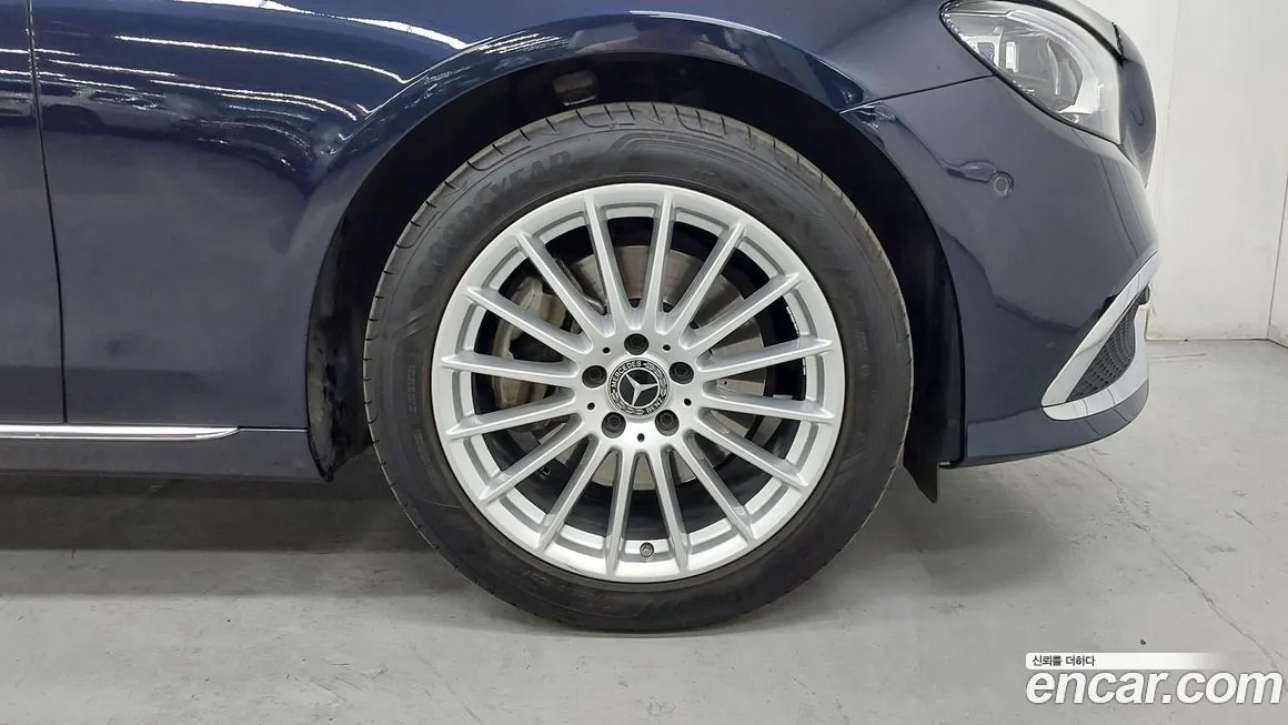 Mercedes-Benz E-Class 2023 из KR, фото 10