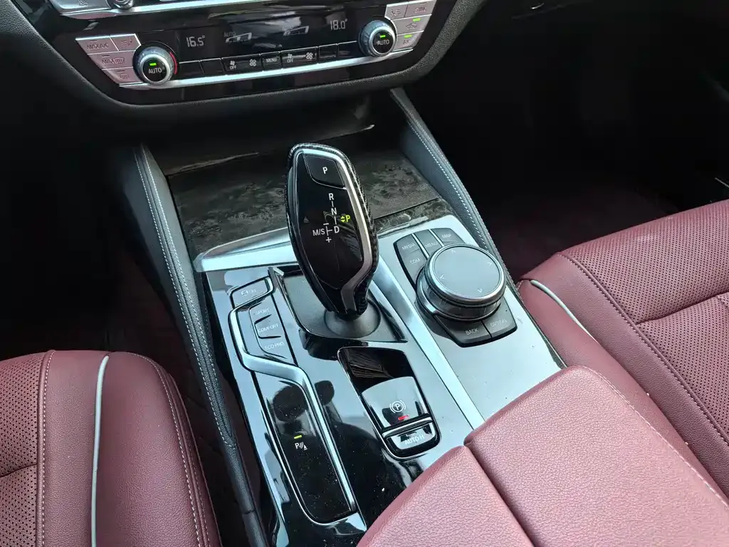 BMW 5 Series — фото 2