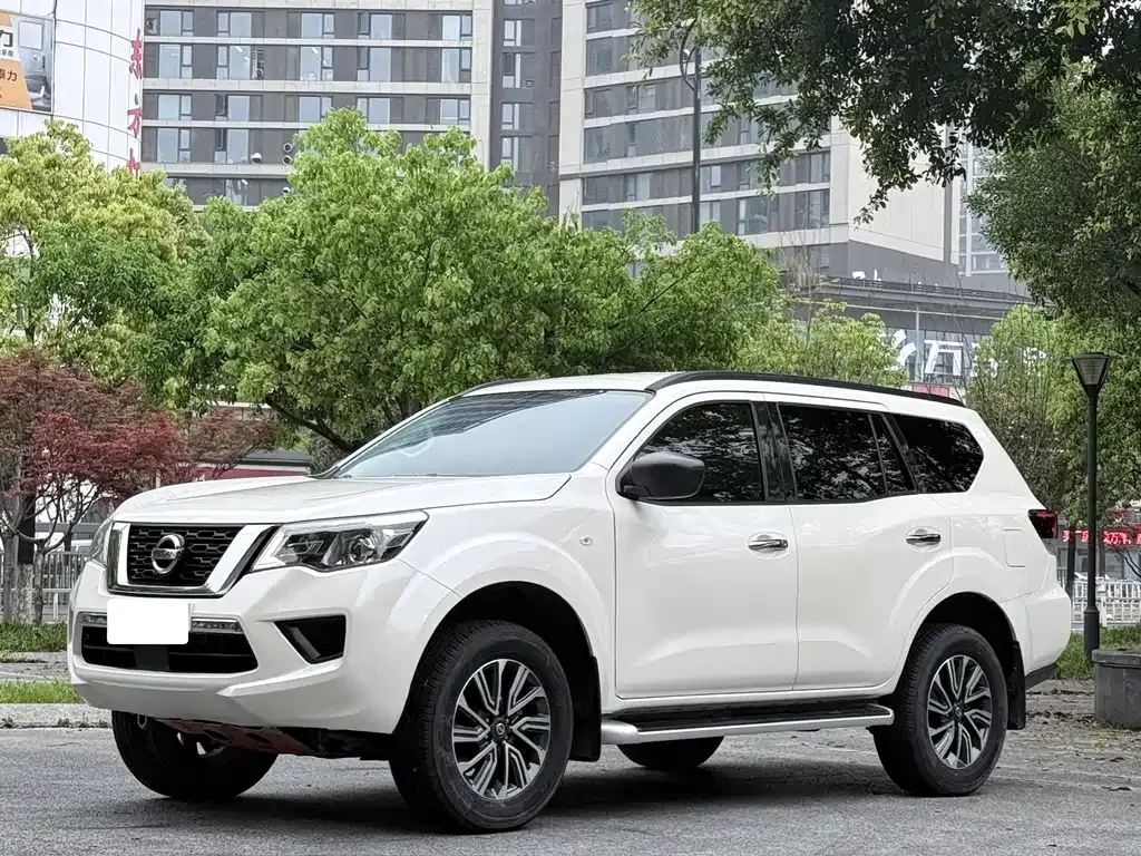 Nissan Terra