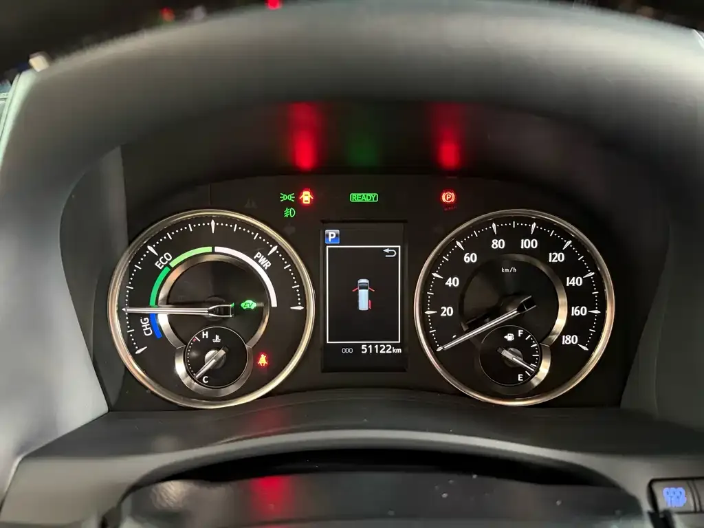 Toyota Alphard — фото 3