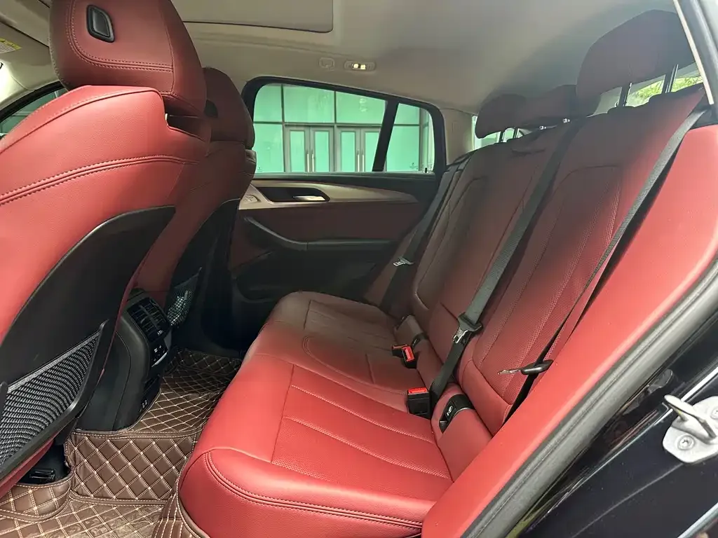 BMW X4 2022 из CN, фото 2