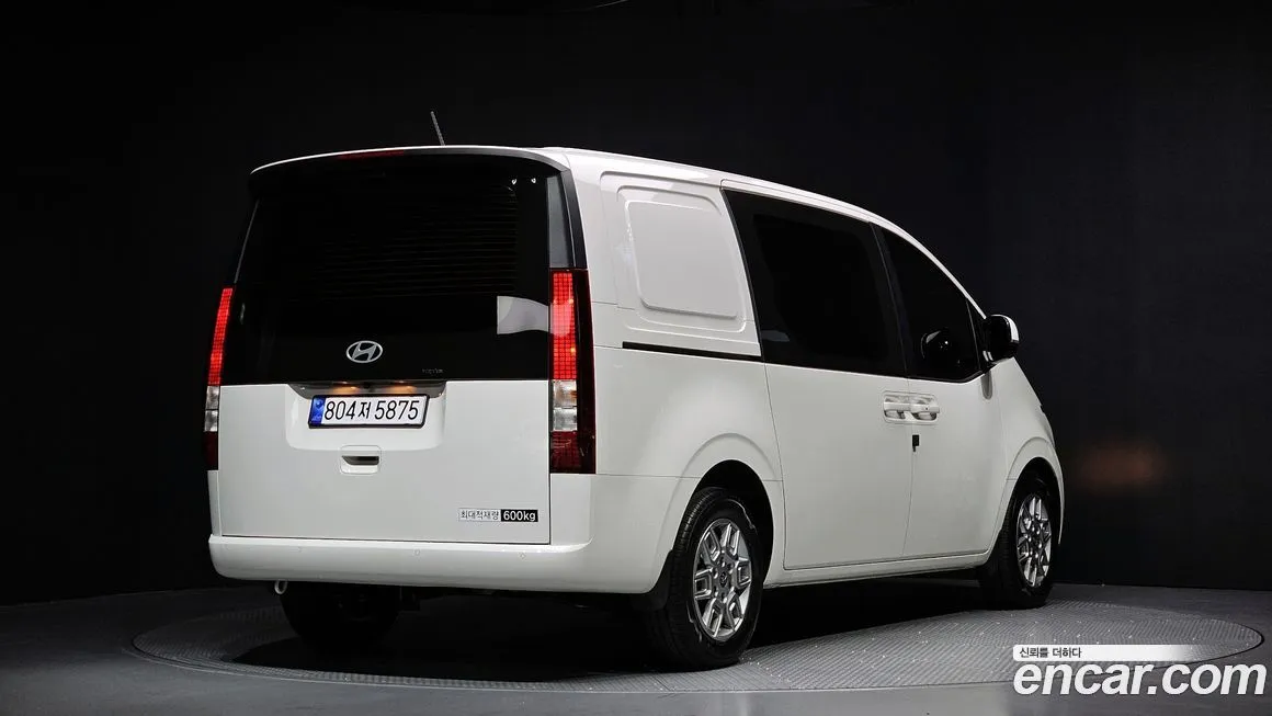 Hyundai Staria — фото 3
