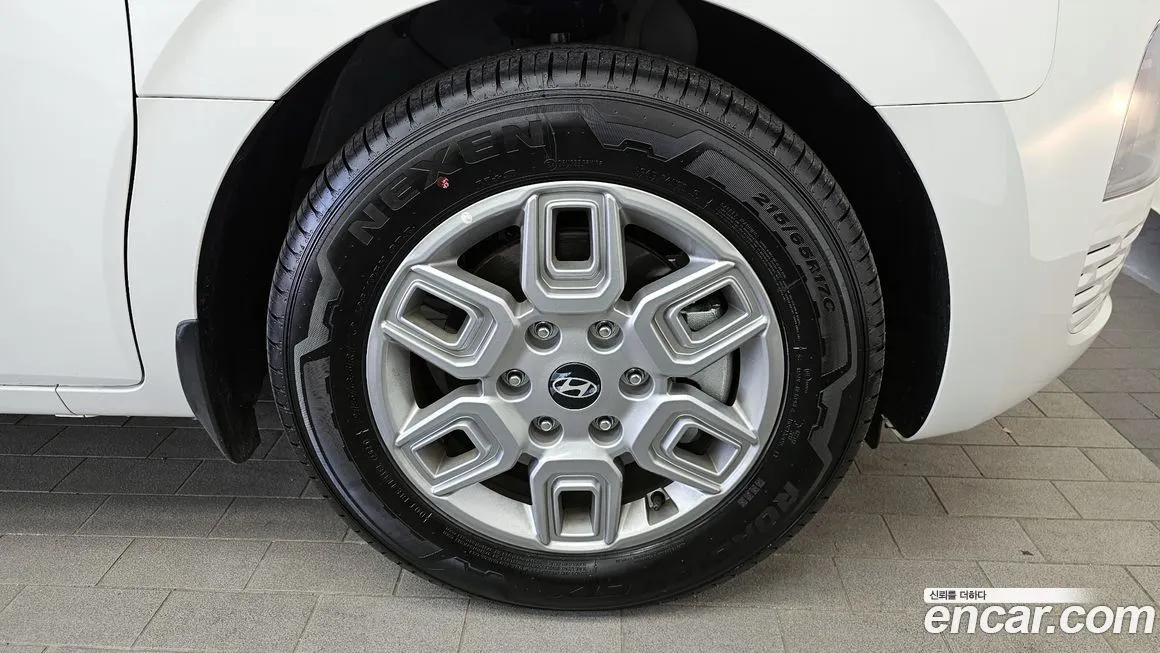 Hyundai Staria — фото 6