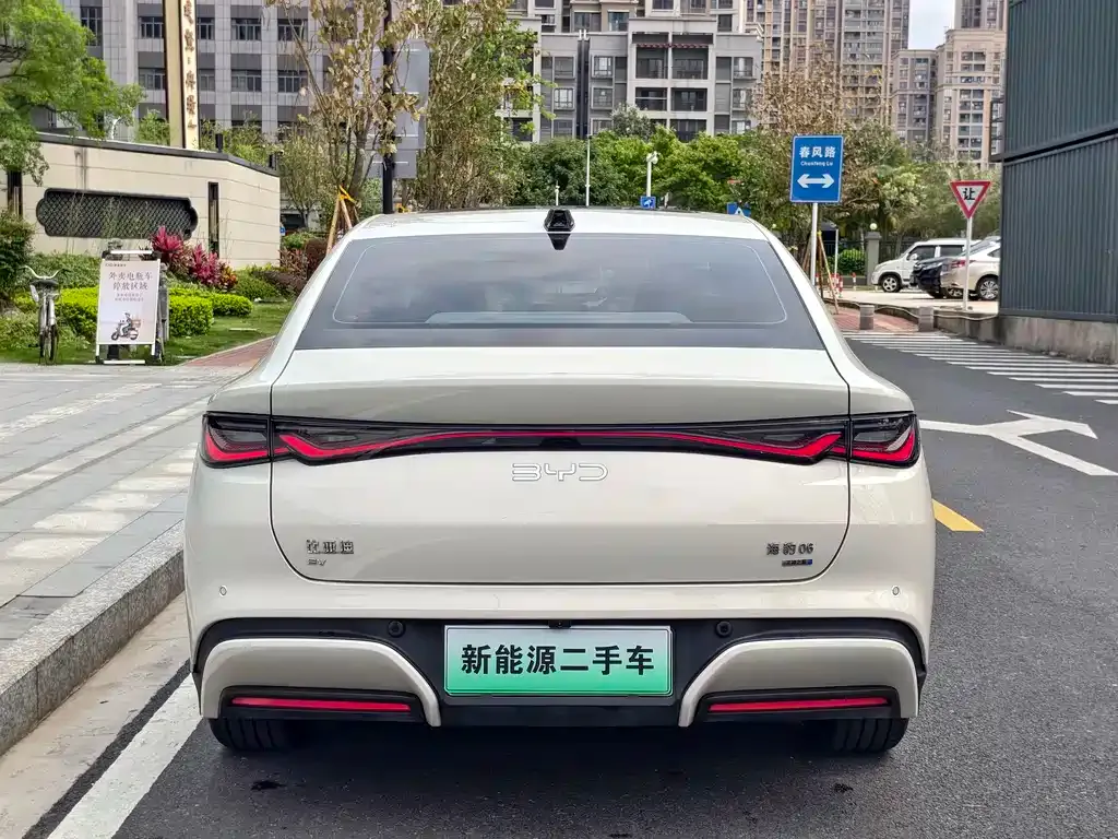 BYD Seal 06 — фото 9