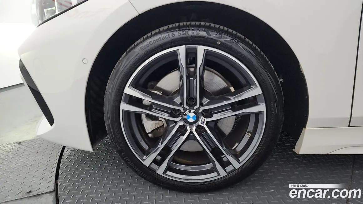 BMW 1-Series 2023 из KR, фото 8