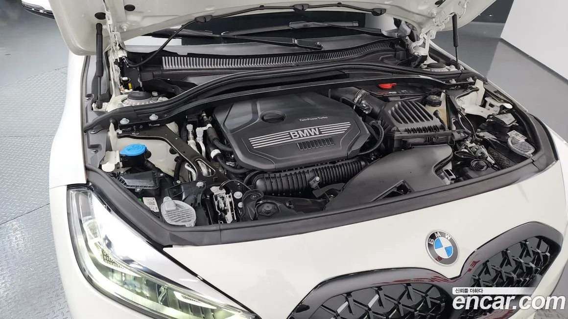 BMW 1-Series 2023 из KR, фото 9