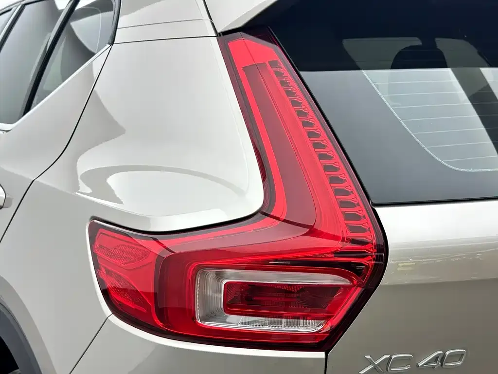 Volvo XC40 2022 из CN, фото 4