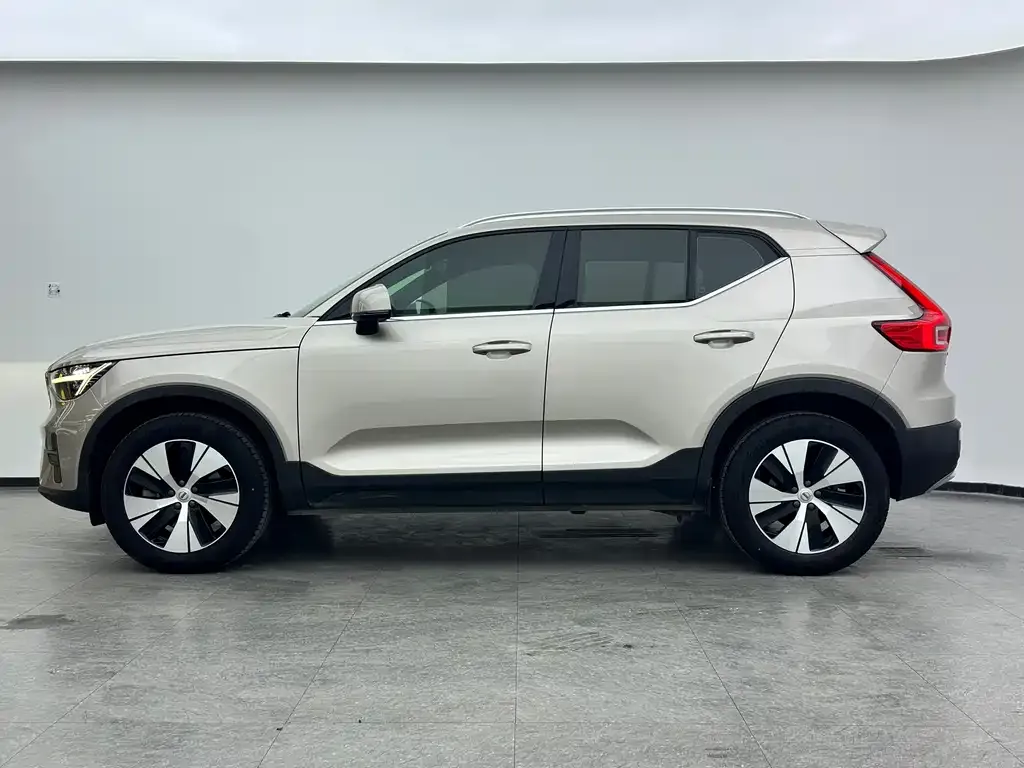 Volvo XC40 2022 из CN, фото 6