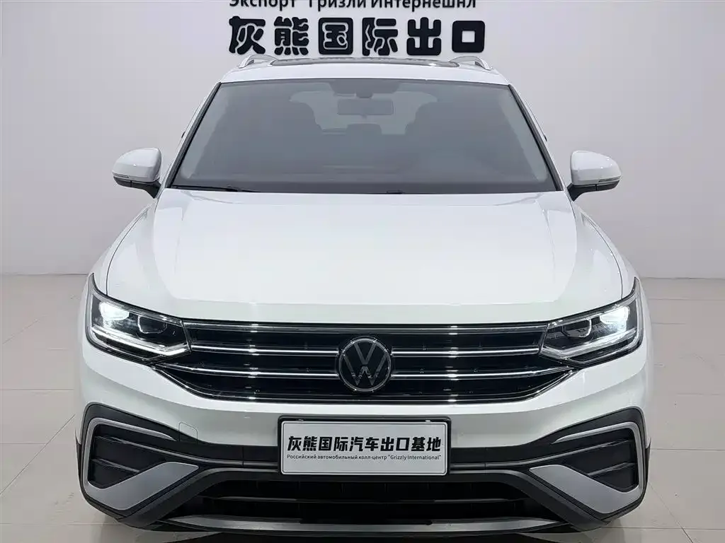 Volkswagen Tiguan L — фото 5