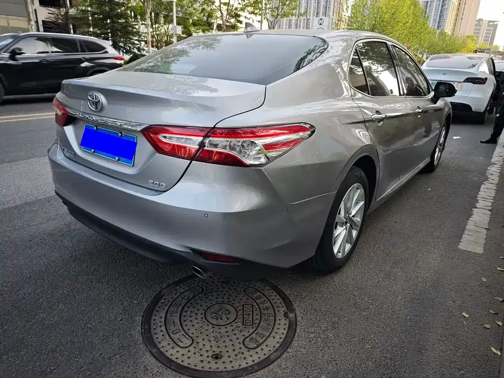 Toyota Camry 2022 из CN, фото 6