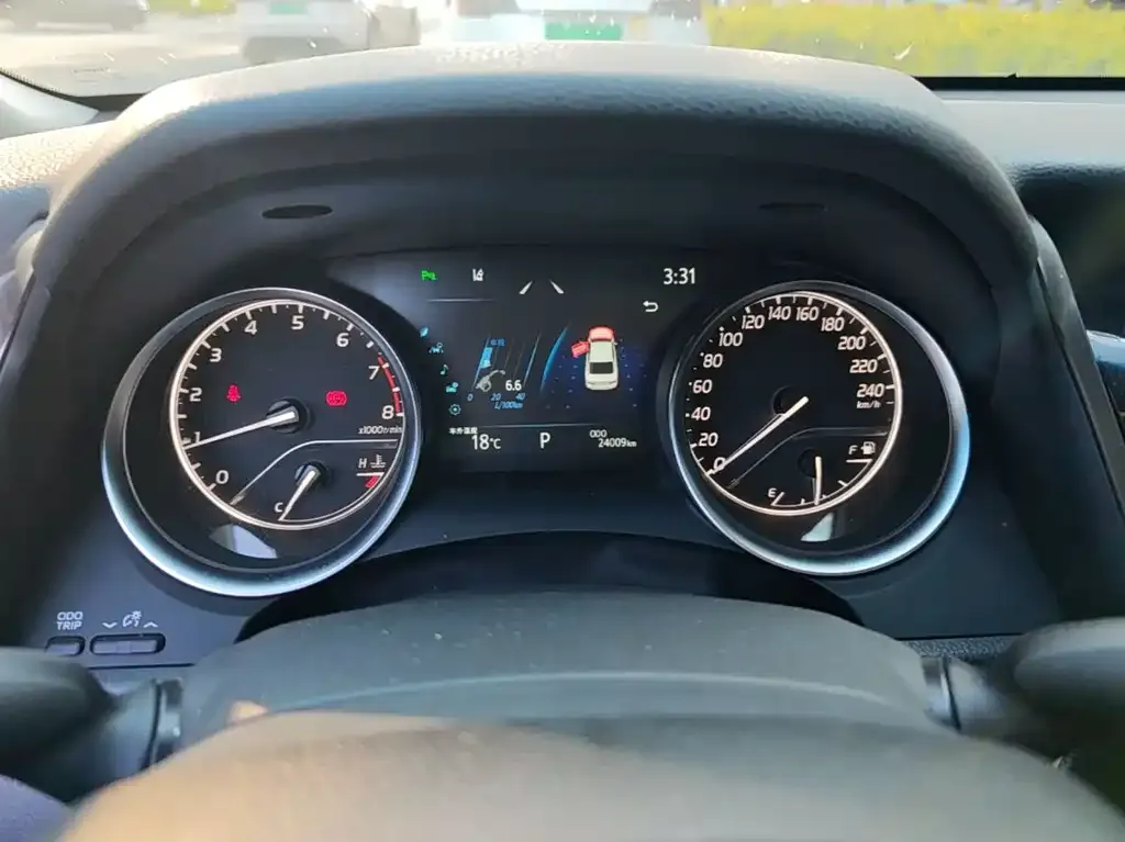 Toyota Camry 2022 из CN, фото 2