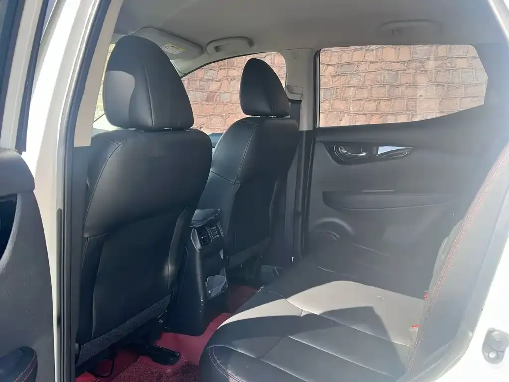 Nissan Qashqai 2023 из CN, фото 2