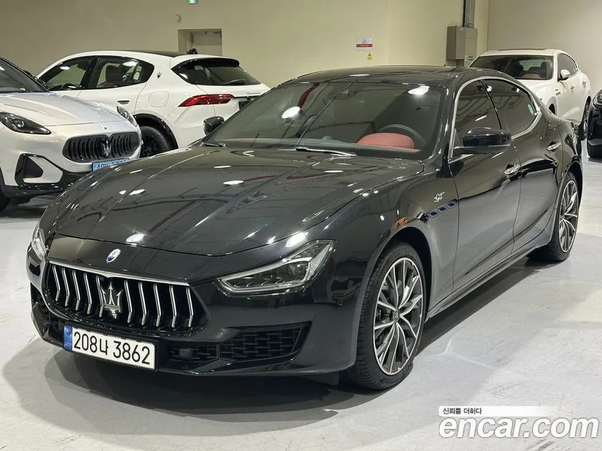 Maserati Ghibli — фото 1