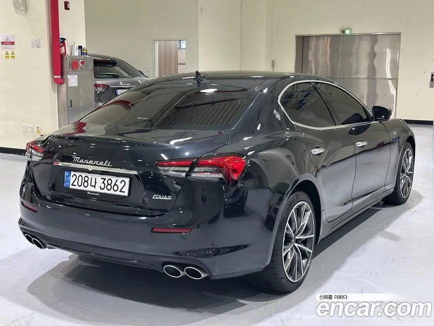 Maserati Ghibli — фото 7