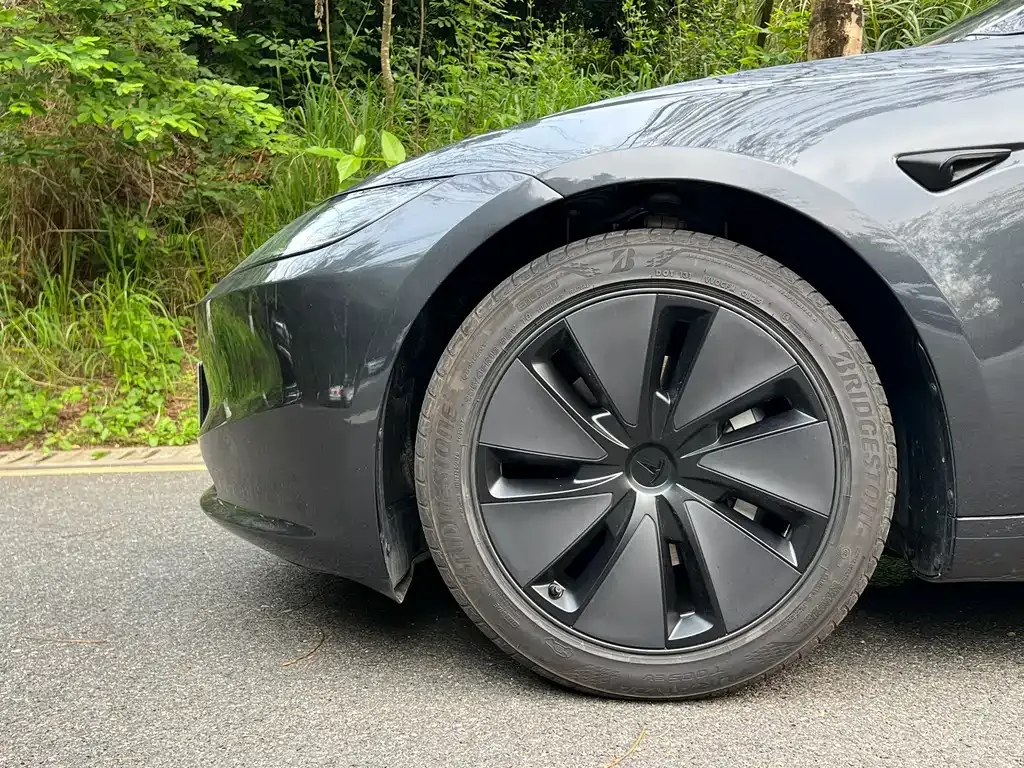 Tesla Model 3 2025 из CN, фото 6