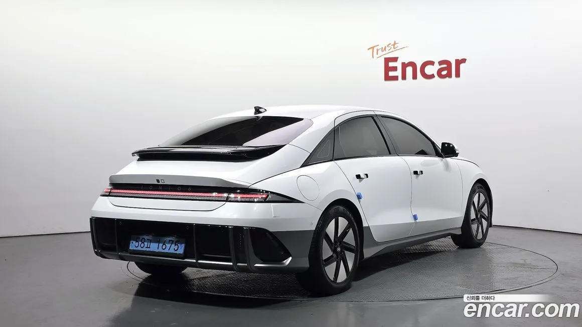 Hyundai Ioniq6 — фото 6