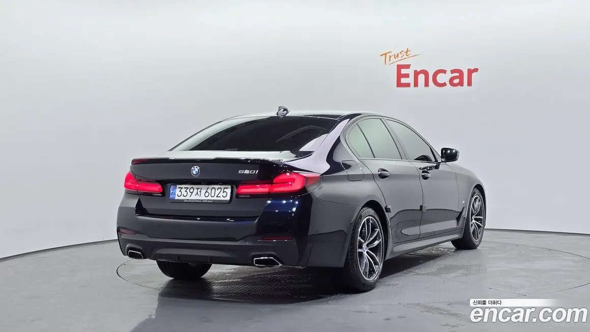BMW 5-Series 2023 из KR, фото 4