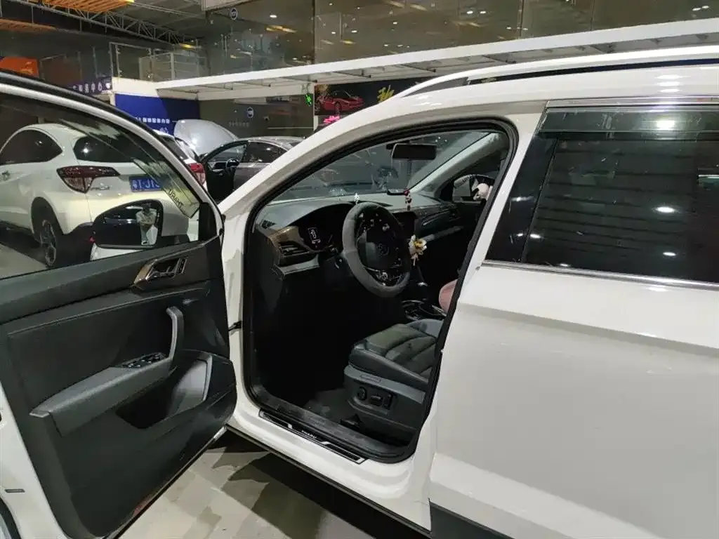 Volkswagen Tharu 2021 из CN, фото 10