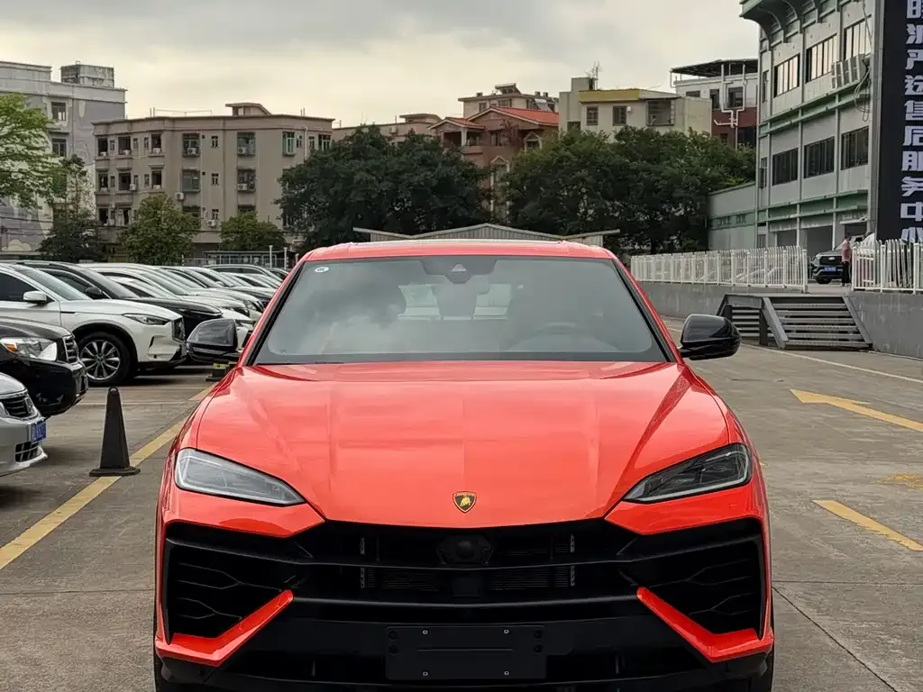 Lamborghini Urus SE 2026 из CN, фото 8