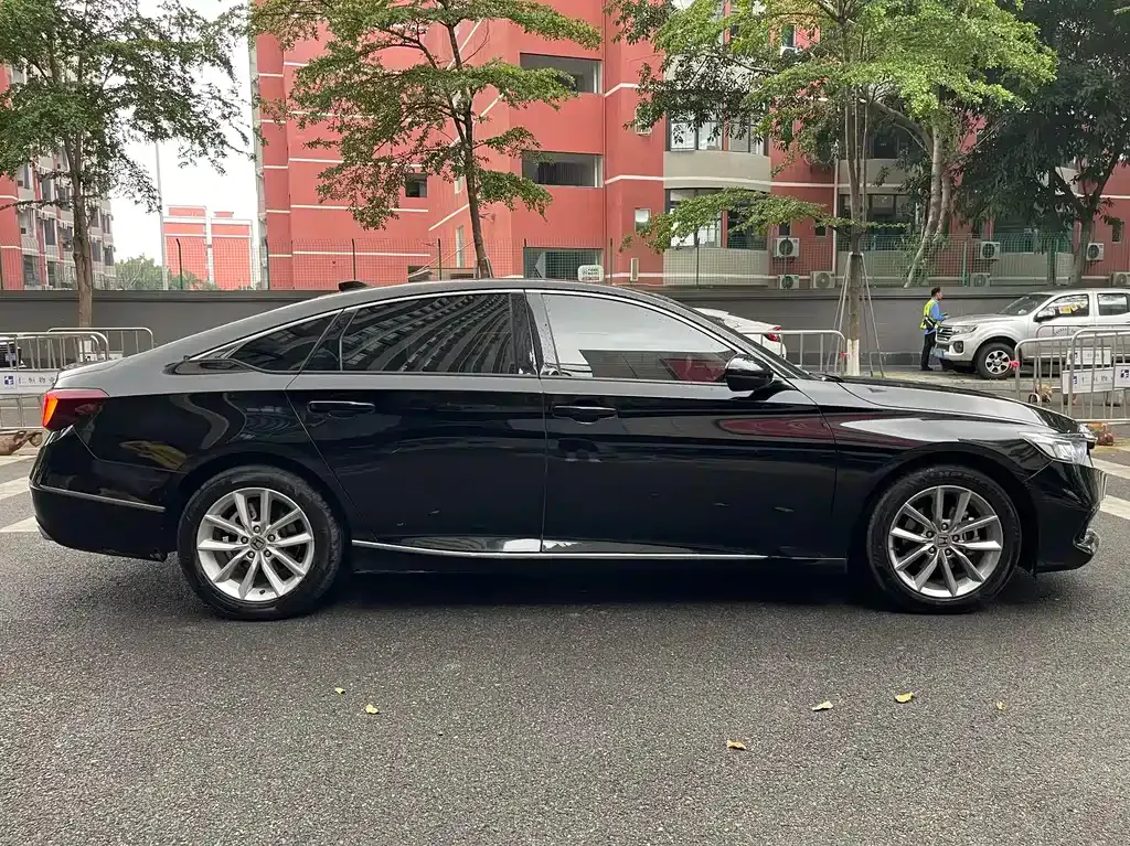 Honda Accord 2022 из CN, фото 10