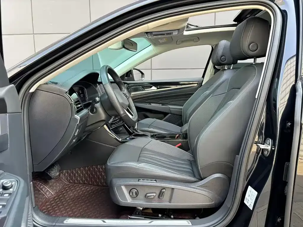 Volkswagen Passat — фото 6
