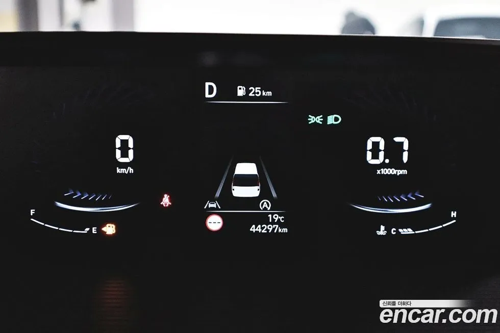 Hyundai Staria 2025 из KR, фото 2
