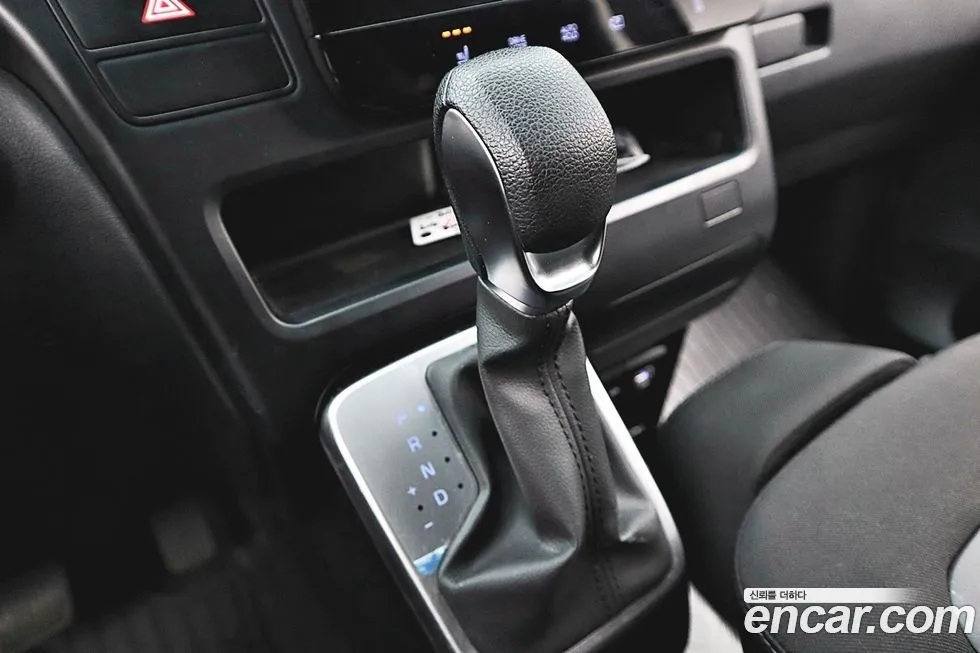 Hyundai Staria 2025 из KR, фото 5