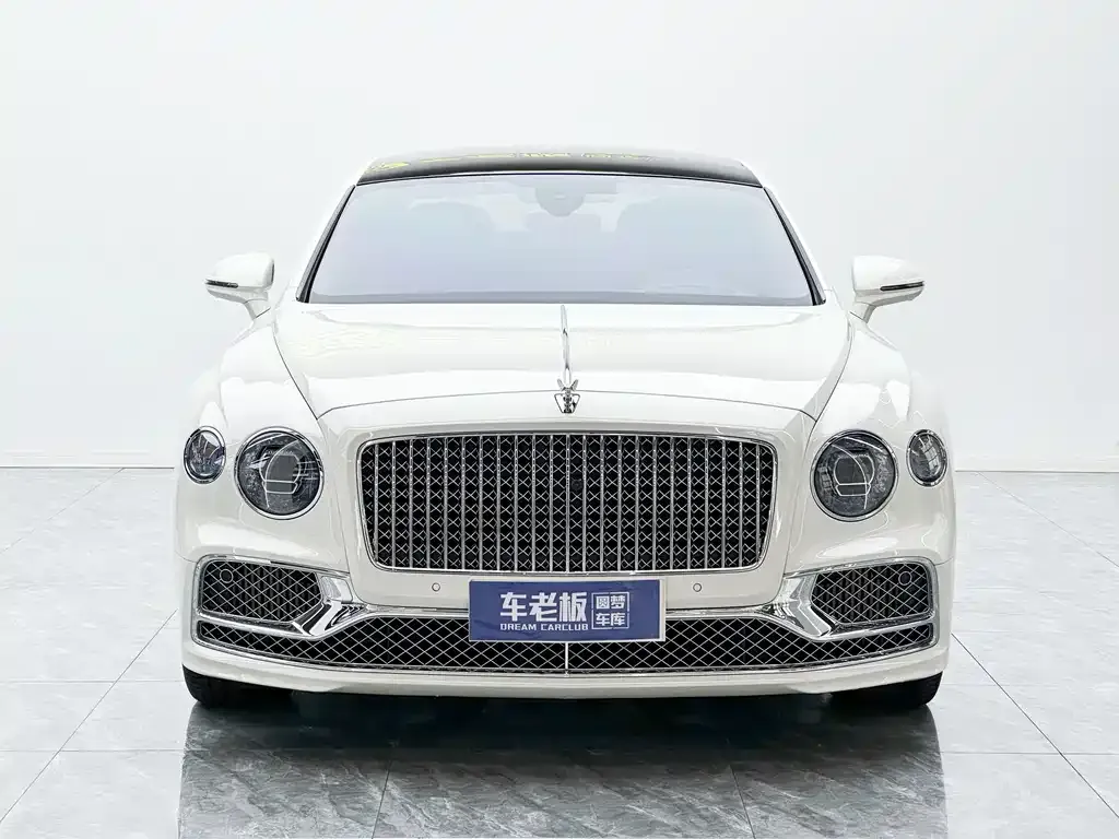 Bentley Flying Spur 2023 из CN, фото 10