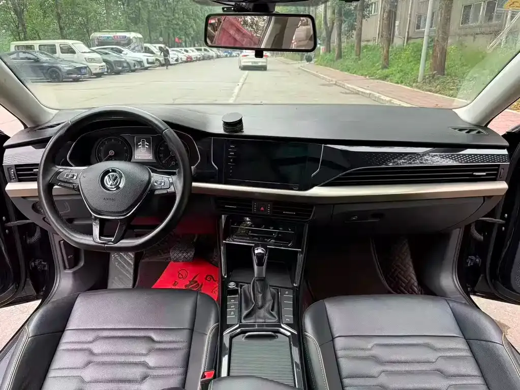 Volkswagen Passat 2021 из CN, фото 9
