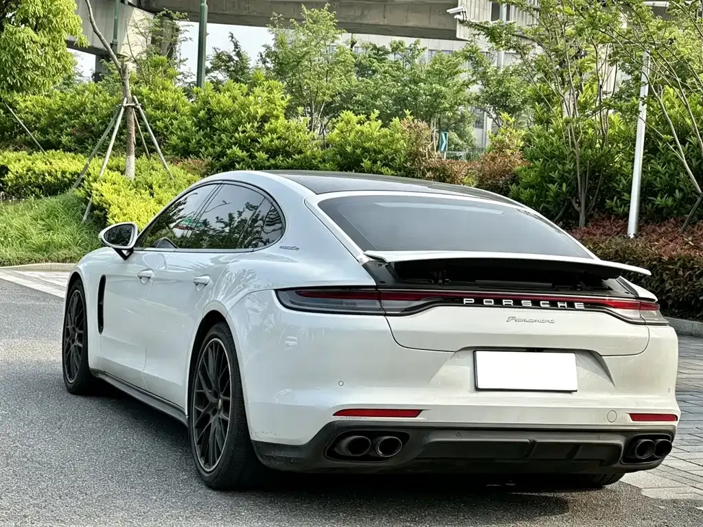 Porsche Panamera — фото 10