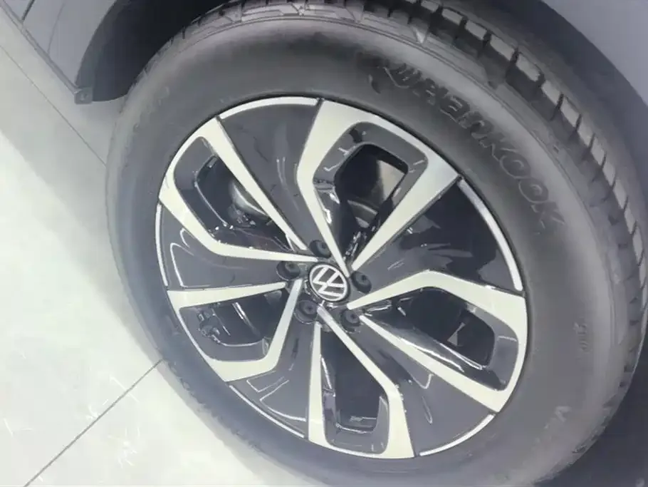 Volkswagen ID.4 X 2024 из CN, фото 8