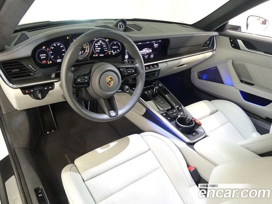 Porsche 911 2021 из KR, фото 8