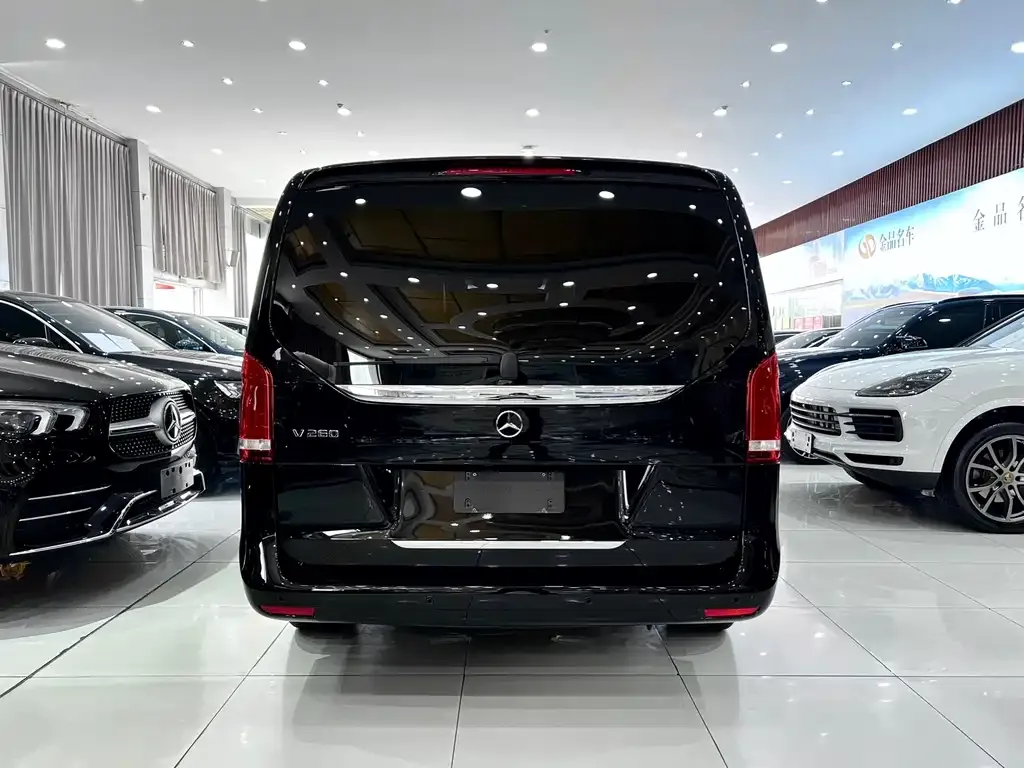 Mercedes-Benz V-Class 2021 из CN, фото 2