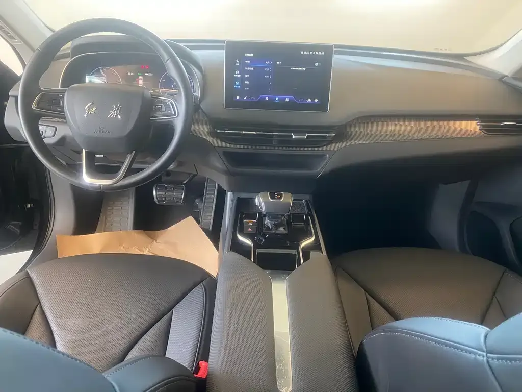 Hongqi E-QM5 2024 из CN, фото 3