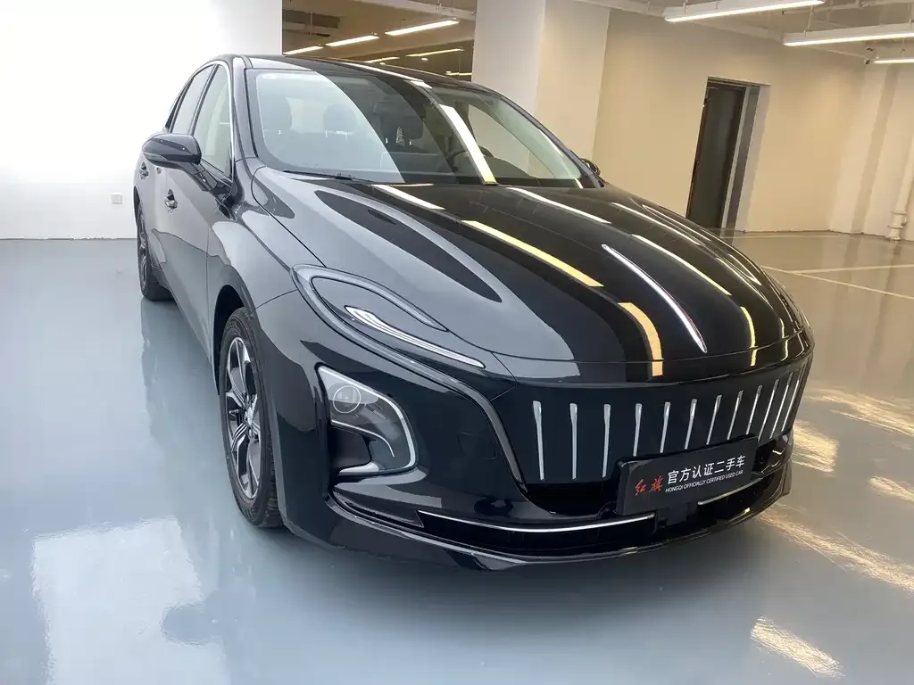 Hongqi E-QM5 2024 из CN, фото 6