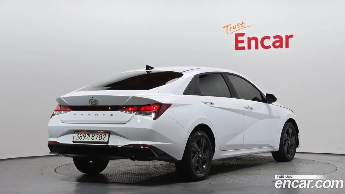 Hyundai AVANTE — фото 2