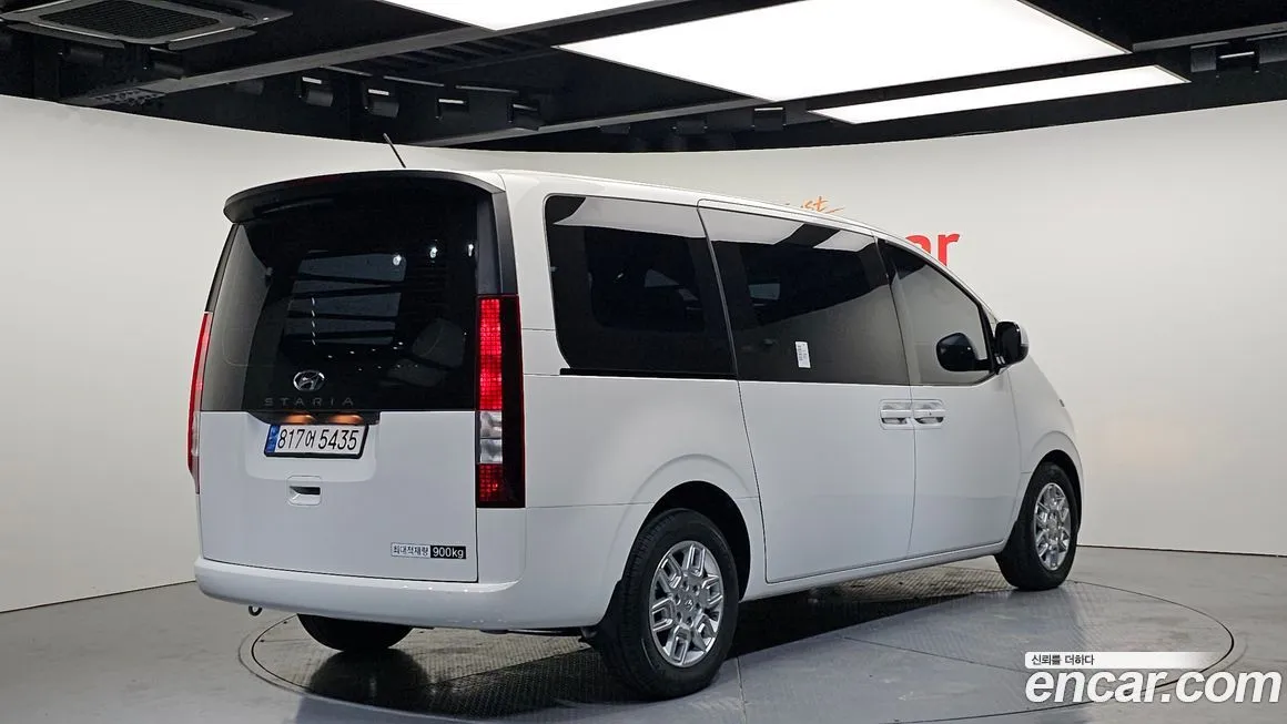Hyundai Staria — фото 3
