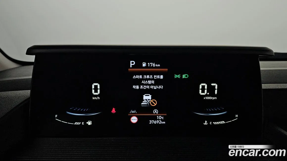 Hyundai Staria — фото 2