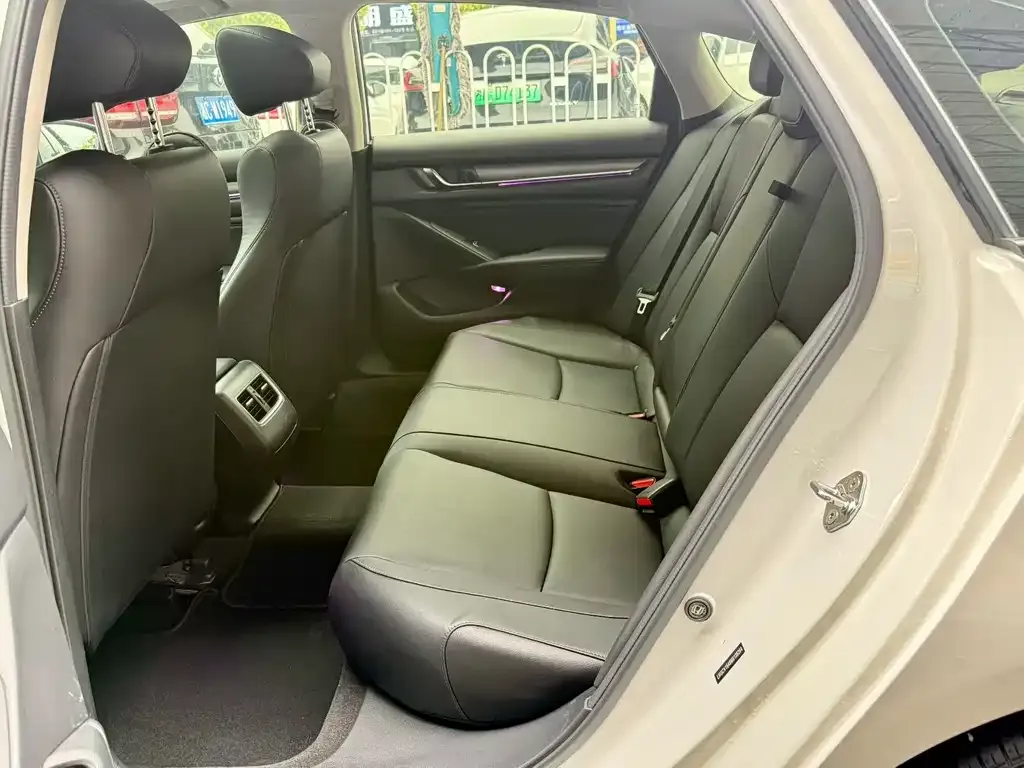 Honda Accord 2021 из CN, фото 4