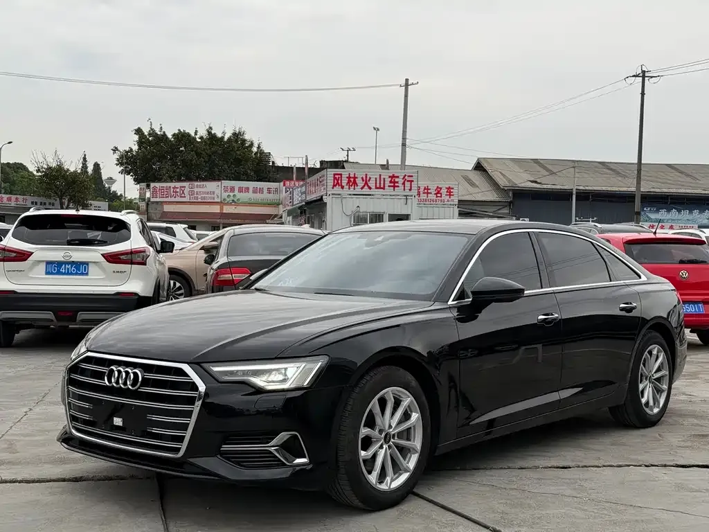 Audi A6L 2023 из CN, фото 1