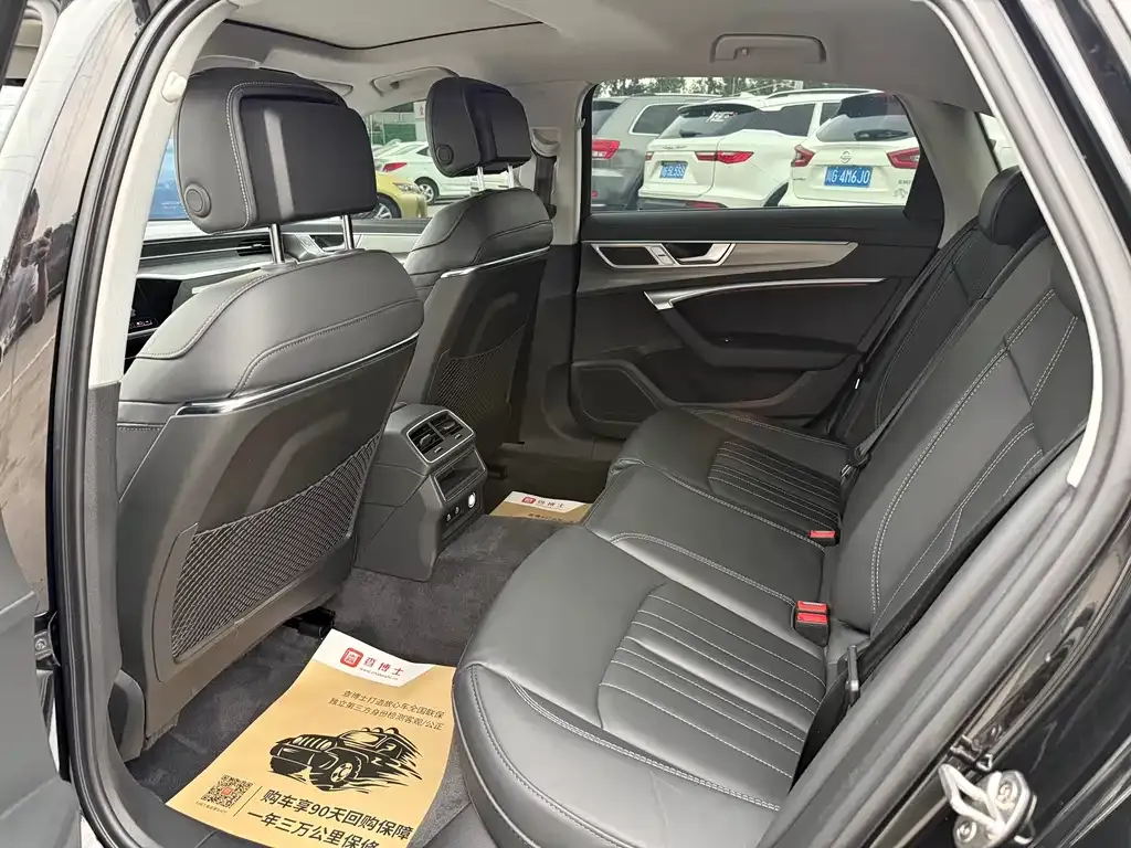 Audi A6L 2023 из CN, фото 7