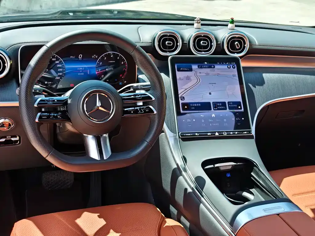 Mercedes-Benz GLC — фото 6