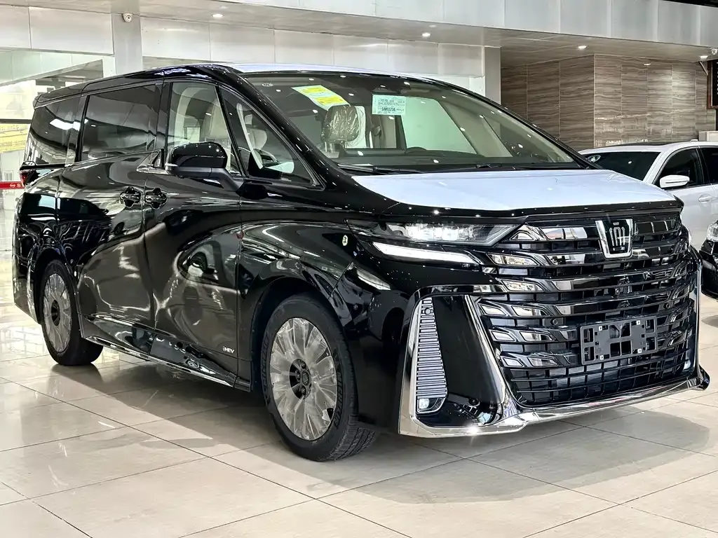 Toyota Vellfire — фото 3