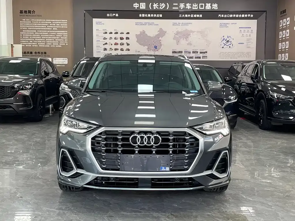 Audi Q3 — фото 7