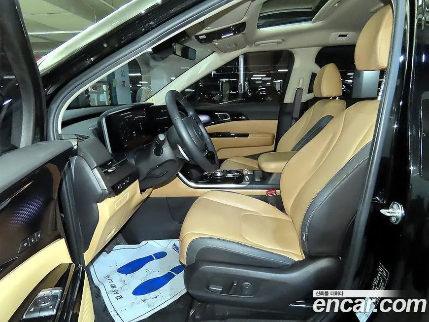 Kia Carnival — фото 10