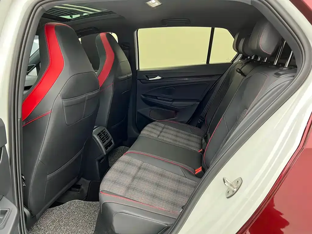 Volkswagen Golf GTI 2021 из CN, фото 7